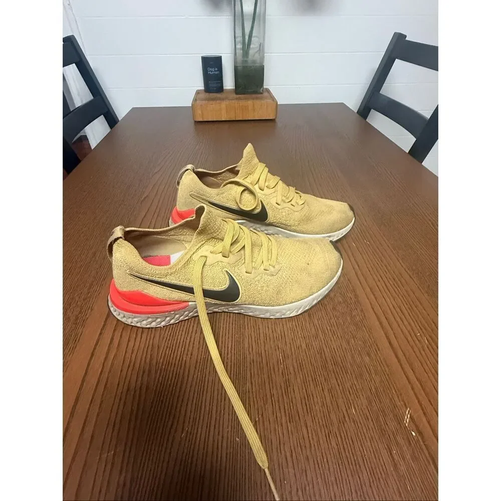 Nike Epic React Flyknit 2 sz 9.5